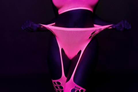 Neonowy komplet Ouch! crop top i pończochy różowy XS/XL Ouch!